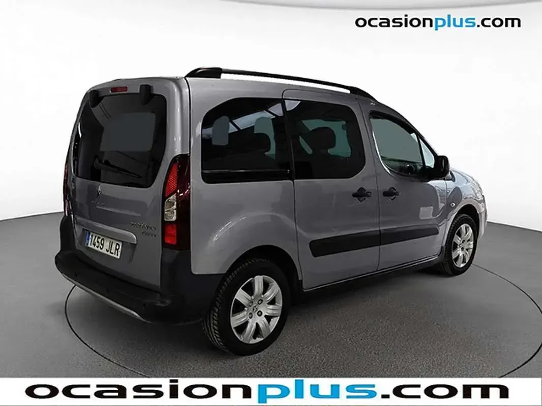 Usado Peugeot TePee Outdoor 99 CV (72 kW) 2016 Gris Van