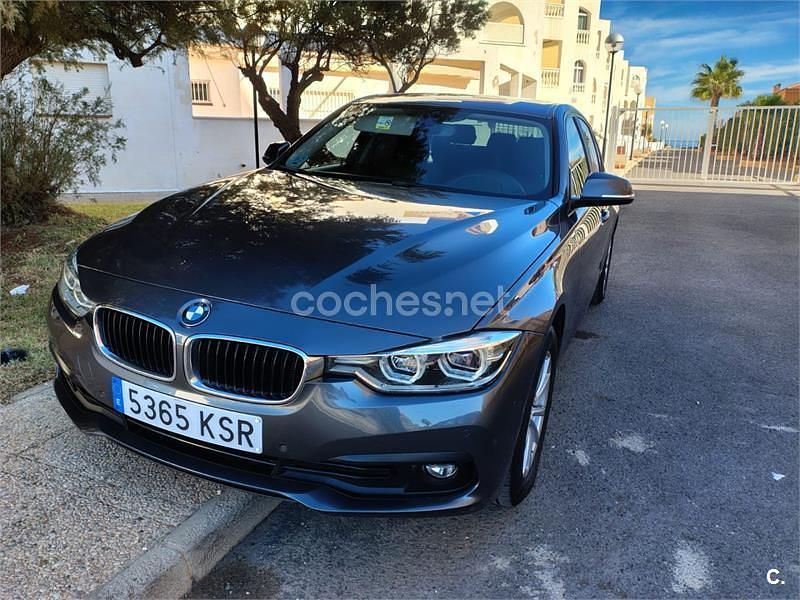 Usado BMW 318 150 CV (110 kW) 2018 Negro Berlina