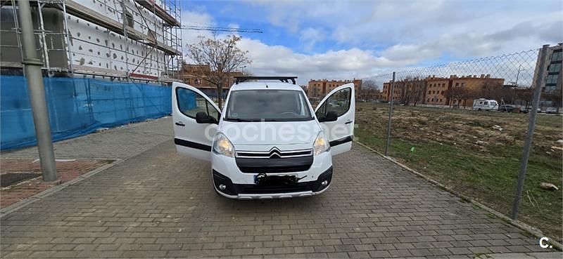 Blanco Usado 2016 Citroën Berlingo Live Monovolumen | 9500 € (Un poco caro) - Imagen 1/4
