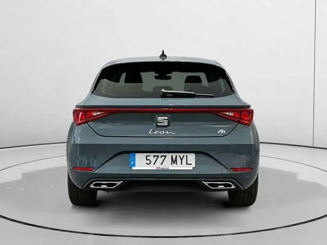 Usado Seat Leon FR 150 CV (110 kW) 2025 Azul Utilitario