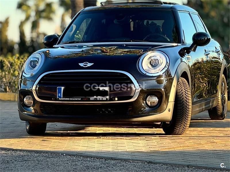 Usado Mini Cooper D 116 CV (85 kW) 2017 Negro Utilitario