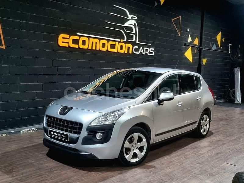 Usado Peugeot 3008 Active 115 CV (84 kW) 2013 Gris / plata Berlina