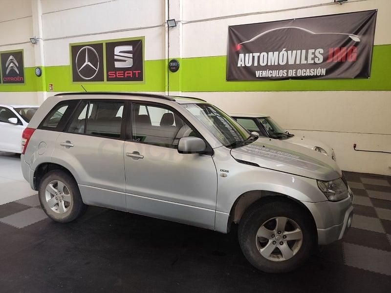 Usado Suzuki Grand Vitara 129 CV (94 kW) 2009 Gris / plata SUV