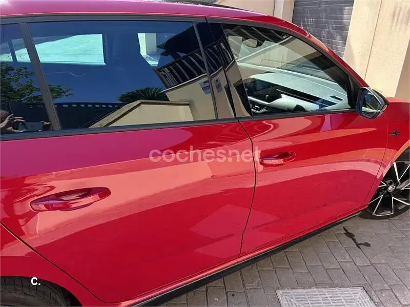 Usado Skoda Scala Monte Carlo 150 CV (110 kW) 2023 Rojo Utilitario