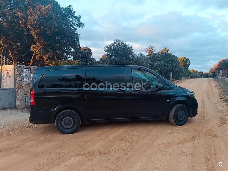Usado Mercedes Vito Marco Polo 114 CV (83 kW) 2018 Negro Van