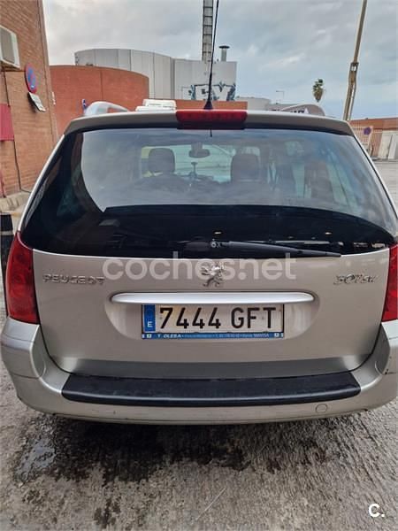 Gris / plata Usado 2008 Peugeot 307 Familiar | 1800 € (Super precio) - Imagen 1/4