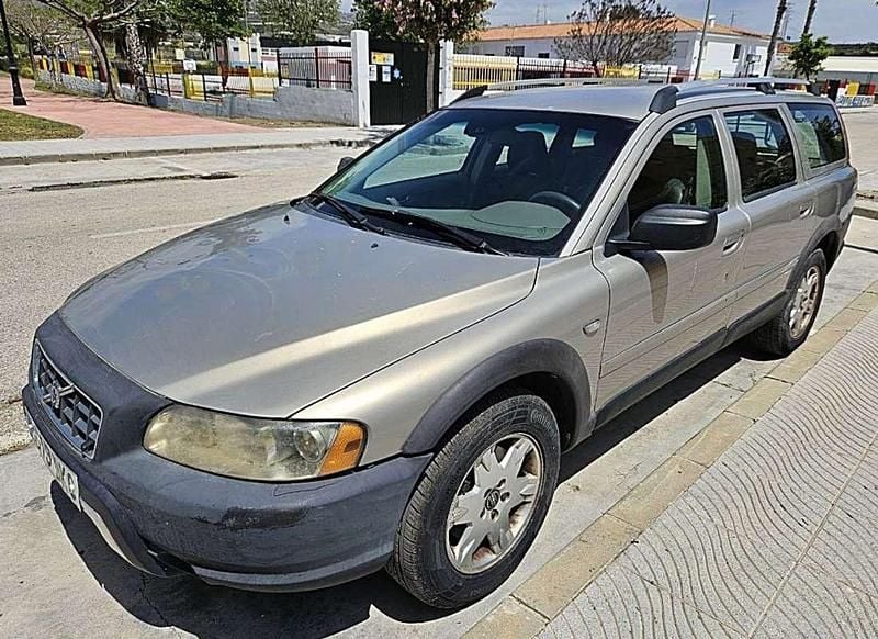 Beige Usado 2005 Volvo XC70 Summum SUV | 4000 € - Imagen 1/4