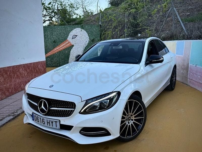 Usado Mercedes C220 AMG line 170 CV (125 kW) 2015 Blanco Berlina