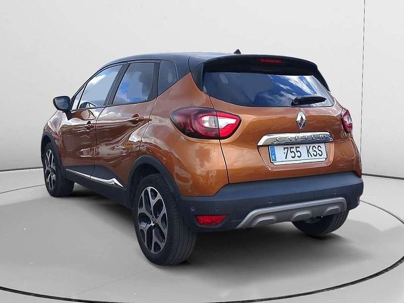 Usado Renault Captur 91 CV (66 kW) 2019 Naranja SUV