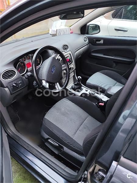 Etiqueta c (verde) Usado 2010 Ford Focus Trend Familiar | 3350 € (Buen precio) - Imagen 1/4