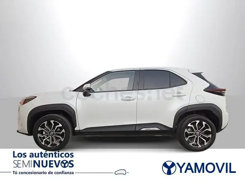 Usado Toyota Yaris Cross Active 116 CV (85 kW) 2022 Blanco SUV