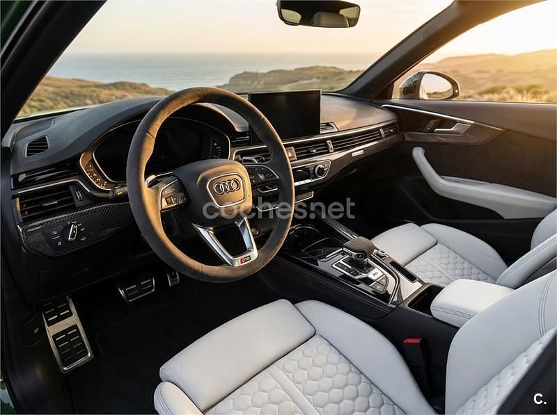 Usado Audi RS4 450 CV (330 kW) 2021 Verde Familiar