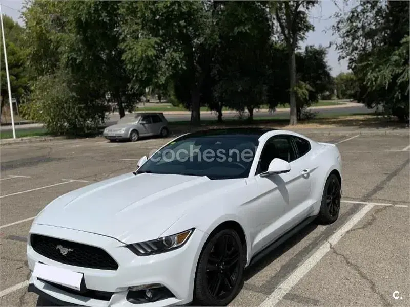 Usado Ford Mustang 314 CV (230 kW) 2016 Blanco Coupe