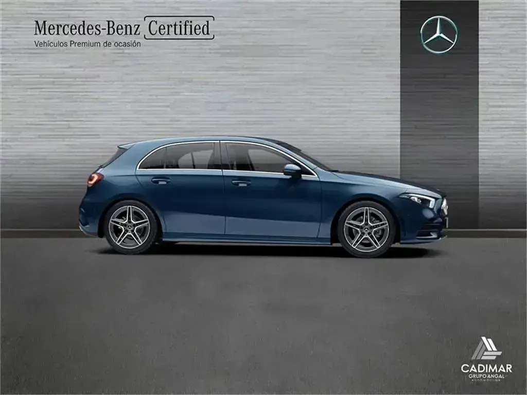 Usado Mercedes A180 116 CV (85 kW) 2021 Azul Berlina
