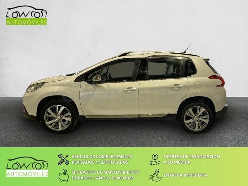 Usado Peugeot 2008 Allure 110 CV (80 kW) 2015 Blanco SUV
