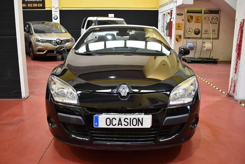 Usado Renault Mégane Cabriolet Dynamique 110 CV (80 kW) 2013 Negro Descapotable