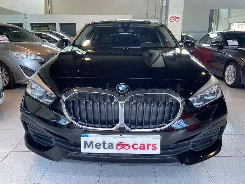Usado BMW 118 140 CV (102 kW) 2020 Negro Utilitario