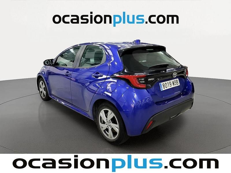 Usado Toyota Yaris Active 116 CV (85 kW) 2024 Azul Utilitario