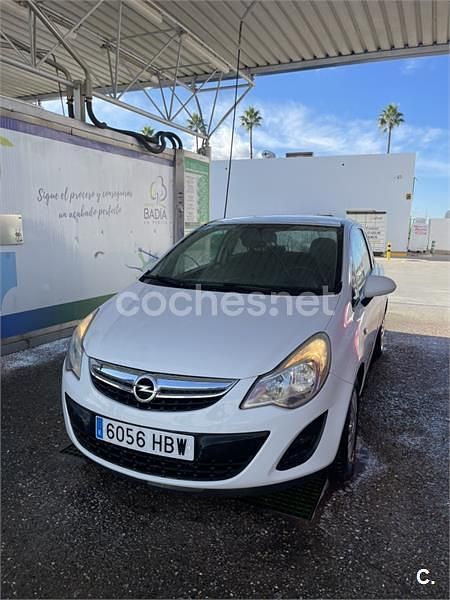 Blanco Usado 2011 Opel Corsa Berlina | 3999 € (Buen precio) - Imagen 1/4