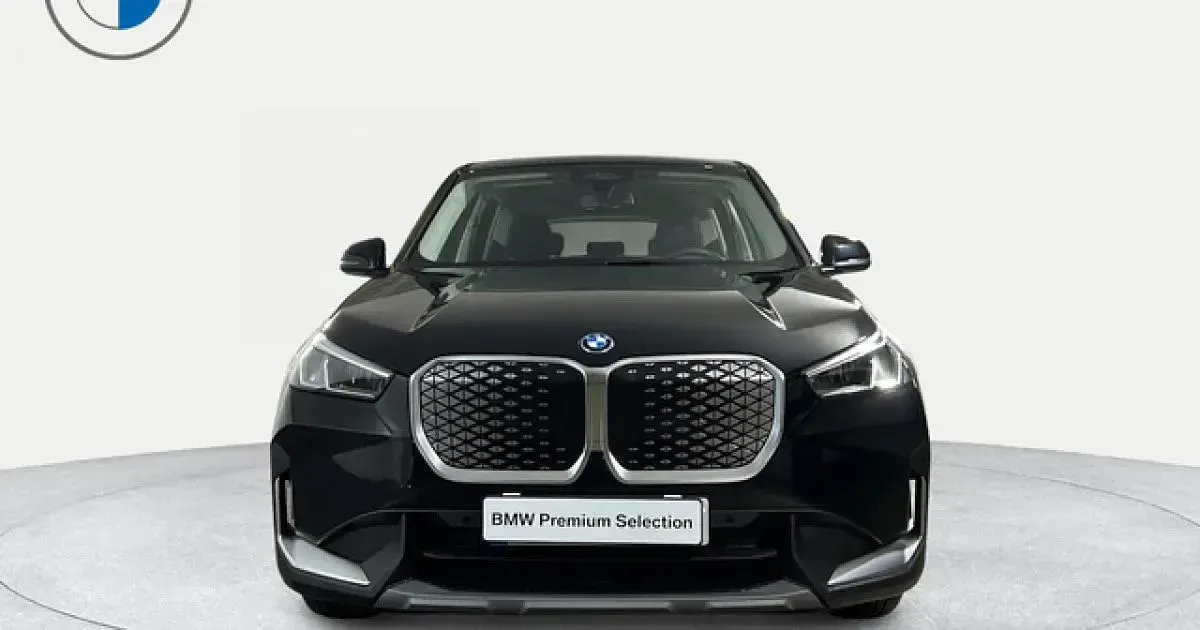 Käytetty BMW iX1 230 kW (313 HP) 2025 Katumaasturi