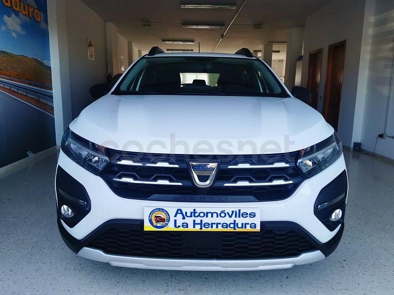 Usado Dacia Sandero Essentiel 91 CV (66 kW) 2022 Blanco Berlina