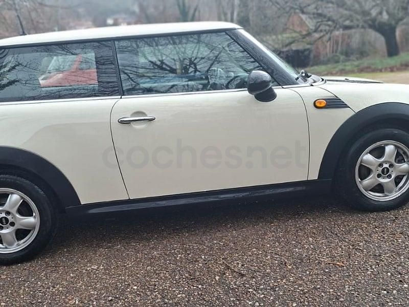 Usado Mini ONE 95 CV (69 kW) 2010 Blanco Utilitario