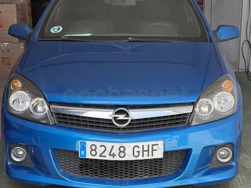 Usado Opel Astra GTC Sport 120 CV (88 kW) 2008 Azul Berlina