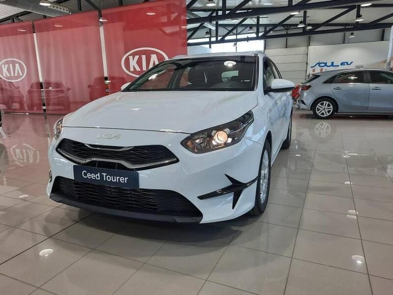 Blanco Nuevo 2025 Kia Ceed Familiar | 21.991 € (Super precio) - Imagen 1/4