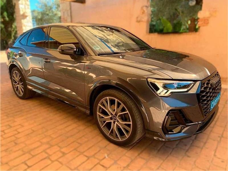 Usado Audi Q3 Ambiente 150 CV (110 kW) 2021 Gris SUV