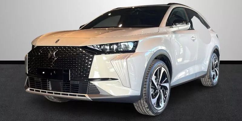 Usado DS Automobiles DS7 Crossback 131 CV (96 kW) 2024 Gris SUV