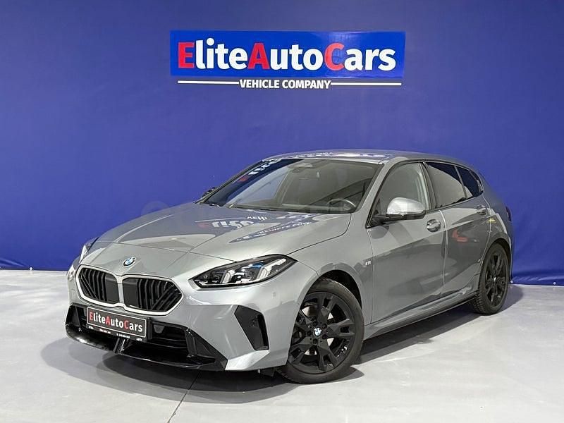 Usado BMW 120 Comfort Edition 170 CV (125 kW) 2025 Gris / plata Utilitario