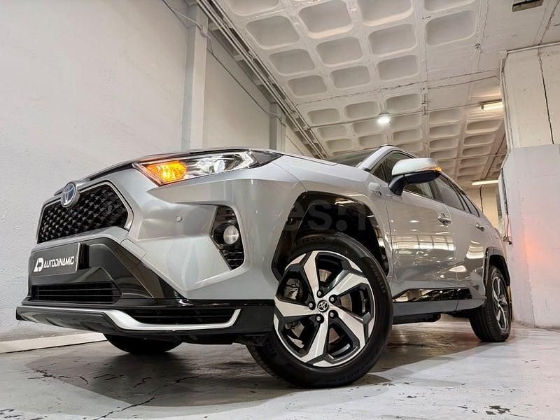 Usado Toyota RAV4 Hybrid Advance 306 CV (225 kW) 2022 Gris / plata SUV