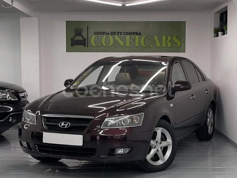 Marrón Usado 2008 Hyundai Sonata Comfort Berlina | 3990 € (Precio justo) - Imagen 1/4