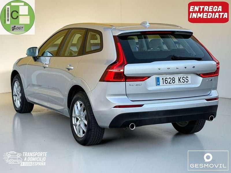 Usado Volvo XC60 Momentum 190 CV (139 kW) 2018 Plateado SUV
