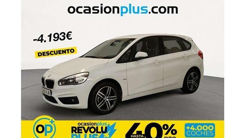Usado BMW 218 Active Tourer 150 HP (110 kW) 2018 Branco Monovolume