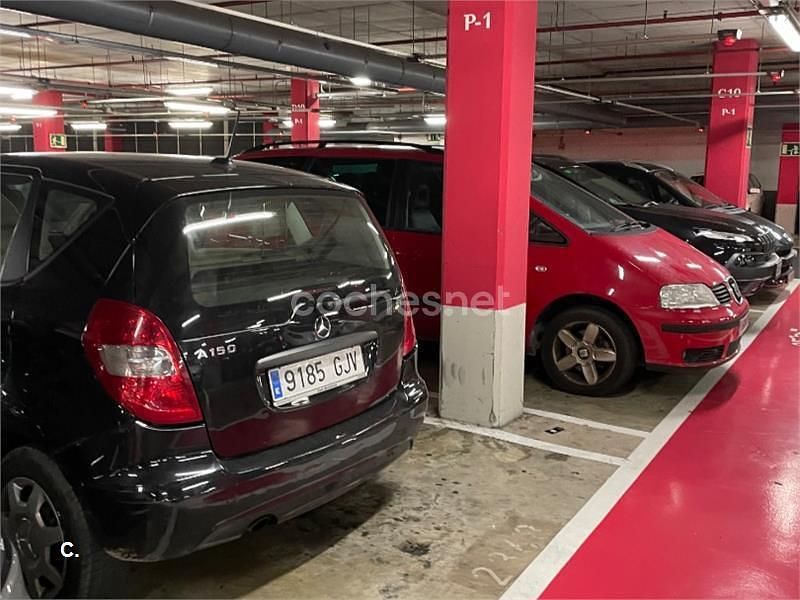 Usado Mercedes A150 Classic 95 CV (69 kW) 2008 Negro Monovolumen