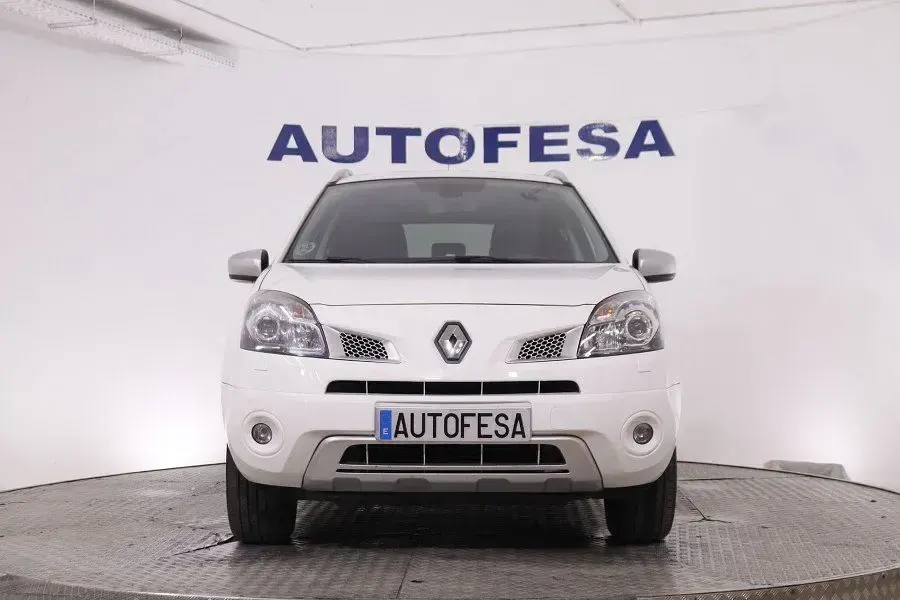 Usado Renault Koleos Bose Edition 150 CV (110 kW) 2011 Blanco SUV