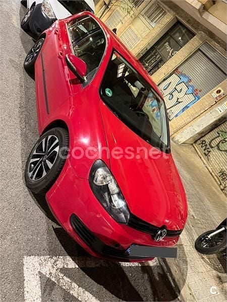 Usado VW Golf V Sport 122 CV (89 kW) 2009 Rojo Familiar