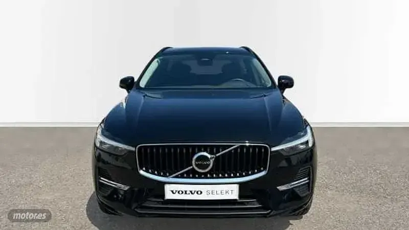 Usado Volvo XC60 Momentum 2021 Negro SUV