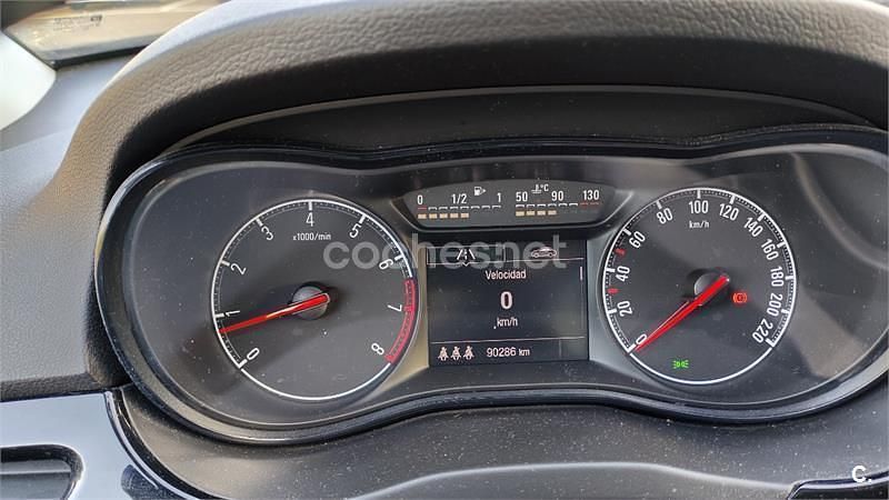 Usado Opel Corsa Selective 90 CV (66 kW) 2017 Azul Berlina