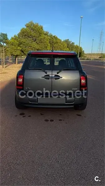 Usado Mini One Clubman 95 CV (69 kW) 2010 Gris / plata Familiar