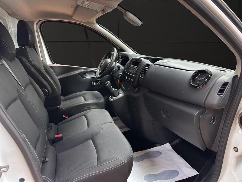 Usado Nissan NV300 Comfort 145 CV (106 kW) 2020 Blanco Van