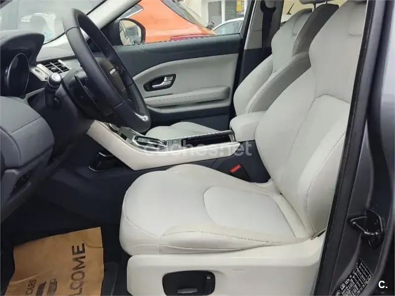 Usado Land Rover Range Rover evoque SE Dynamic 150 CV (110 kW) 2015 Gris / plata SUV