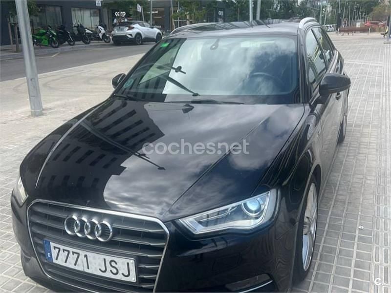 Usado Audi A3 Advanced 110 CV (80 kW) 2015 Negro Berlina