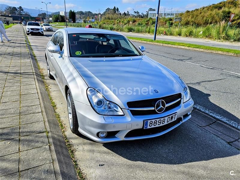 Usado Mercedes CLS320 224 CV (164 kW) 2006 Gris / plata Berlina