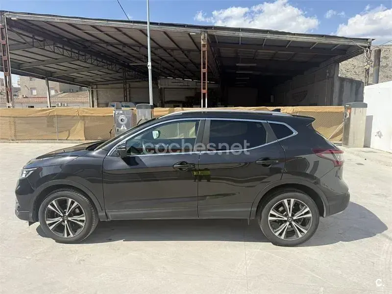 Begagnad Nissan Qashqai Tekna 160 HK (117 kW) 2021 Svart SUV