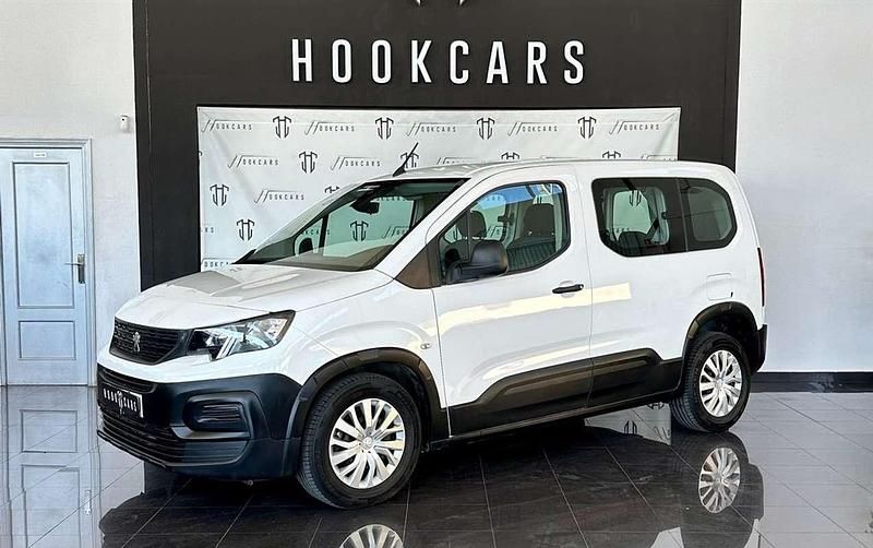 Usado Peugeot Rifter Allure 100 CV (73 kW) 2021 Blanco Monovolumen