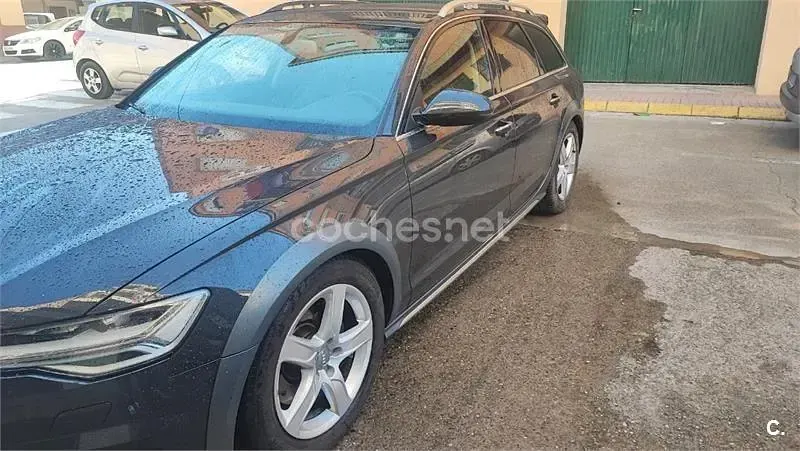 Usado Audi A6 Allroad Advanced 218 CV (160 kW) 2015 Marrón Familiar