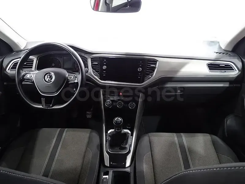 Usado VW T-Roc Advance 116 CV (85 kW) 2021 Rojo SUV