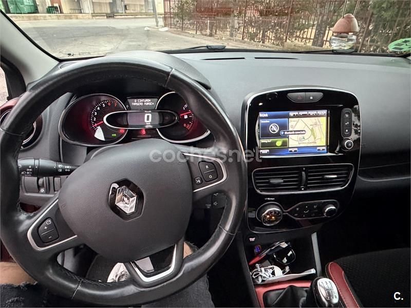 Granate Usado 2017 Renault Clio IV Berlina | 9900 € (Precio justo) - Imagen 1/4